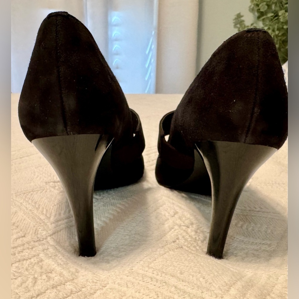 Tahari Size 8.5 Eva heels shoes w/beaded embellishments on strap. Black suede. - Picture 6 of 16
